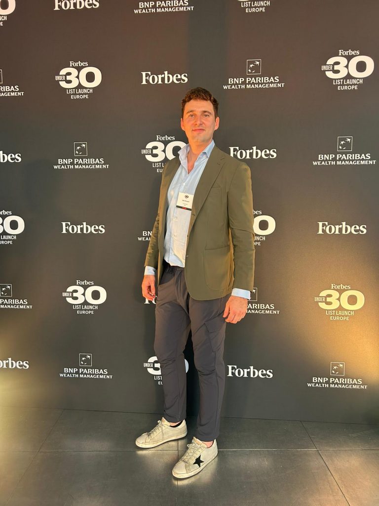 Aleix Recasens, Forbes 30 Under 30 Europe